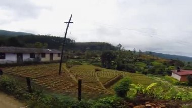 Manzara evlerin bir vadi. Sri Lanka