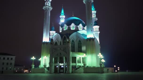 Kul sharif Moschee in Kazan Kremlin in der Nacht. Russland — Stockvideo