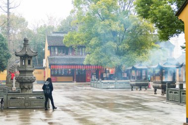 Shanghai, Çin - 15 Ocak 2018: Eski Longhua Pagoda Shanghai, Çin