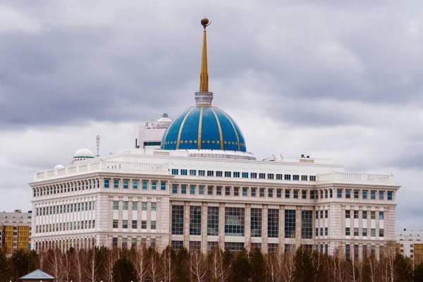 Astana, Kazakistan - 26 Nisan 2018: Accord - Kazakistan Cumhuriyeti Başkanı'nın Residence