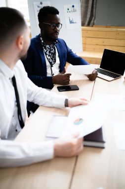 Ortaklar arasındaki daha fazla işbirliği görüşmeleri