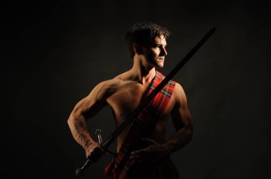 Yakışıklı highlander