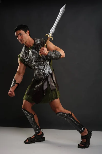 El gladiador guapo espera —  Fotos de Stock