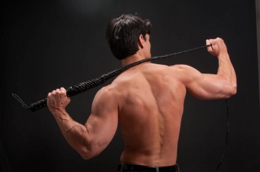 Kötü büyücü bekliyor