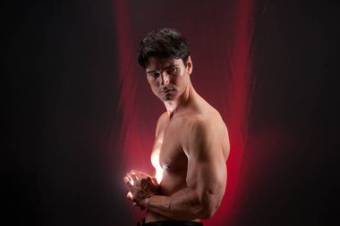 Kötü büyücü bekliyor