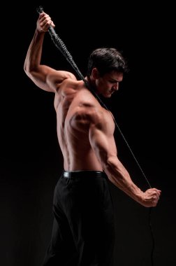 yakışıklı savaşçı onun aşk bekliyor