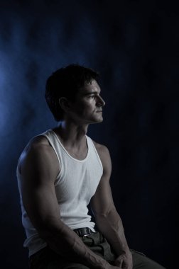 Paranormal adam görünüyor