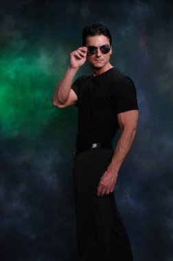 Hunk hiç bu kadar maço arıyor