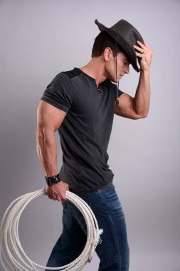 Yakışıklı kovboy bekliyor