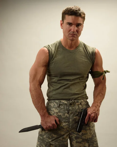 Savaş için sert savaşçı hazırlıyor — Stok fotoğraf