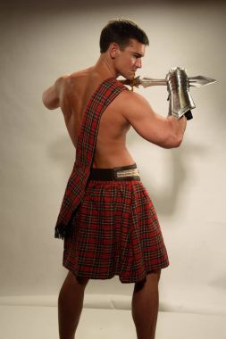 Yakışıklı highlander bekliyor