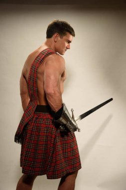 Yakışıklı highlander bekliyor