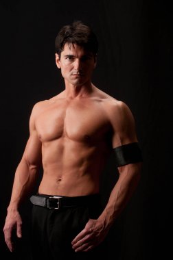 Seksi adam çok buff arıyor.