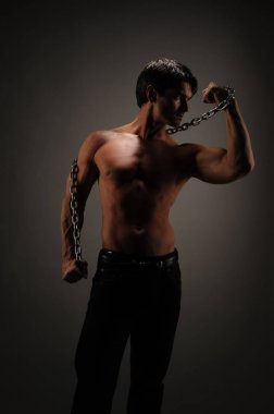 seksi Dedektif savaşmaya hazırlanıyor