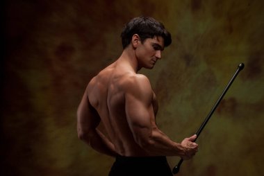 Seksi vampir bir büyü hazırlar