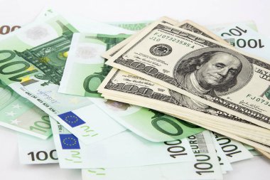 para, avro ve dolar beyaz arka planda