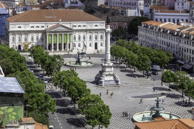 Lizbon, Portekiz 'deki Rosio Meydanı' nın üst manzarası. Tarihi şehir merkezi, Baixa bölgesi..