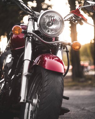 Kırmızı Vintage Motorsiklet Önü 