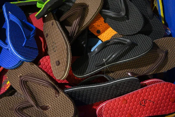 Erkekler için terlik ya da terlik