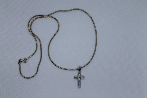 Goldkreuz Einer Kette — Stockfoto