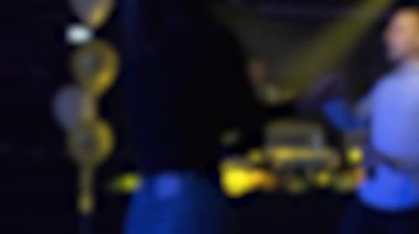 Sunum için arka plan. Gece kulübü 4 'teki insanlar