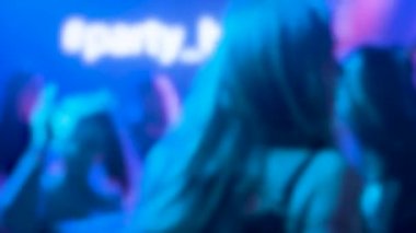 Sunum için arka plan. Gece kulübündeki insanlar