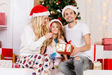 Yeni yıl yeni yıl'ta aile fotoğrafı