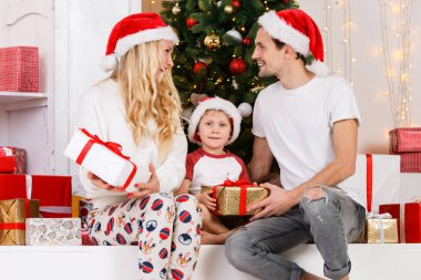 Yeni yıl yeni yıl'ta aile fotoğrafı