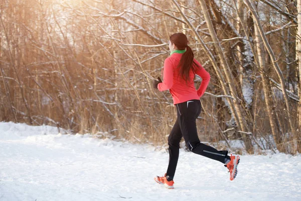 Nő a sport egységes reggel futni a hátsó a kép — Stock Fotó