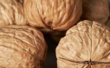 ceviz ve kırık ceviz yakın çekim