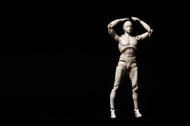 atletik erkek fitness modeli gövde gösteren altı bohça abs. havlu tutan