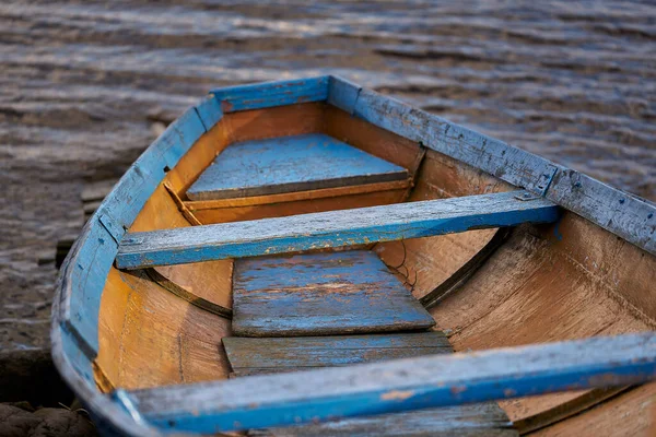 Altes Boot Ruht Strand — Stockfoto