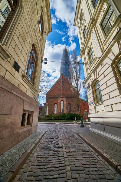 Cielo Blu Sui Tetti Della Città Vecchia Riga — Foto Stock