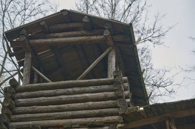 Kelt kültürü arkeoloji müzesinde antik ahşap tahkimatı yeniden inşa edildi..