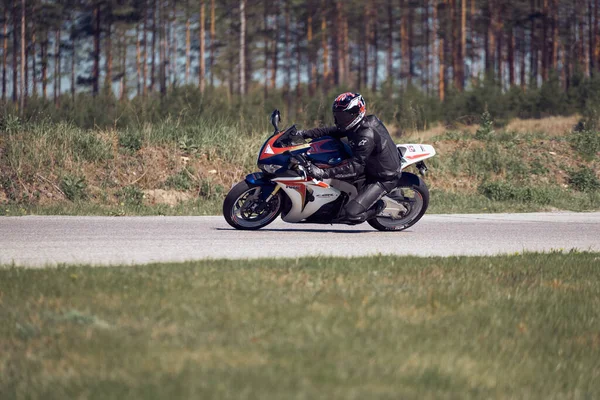 2020 Ropazi Latvia Motorcycle Practice Leaning Fast Corner Track — 스톡 사진