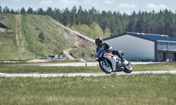 2020 Ropazi Latvia Motorcycle Practice Leaning Fast Corner Track — 스톡 사진