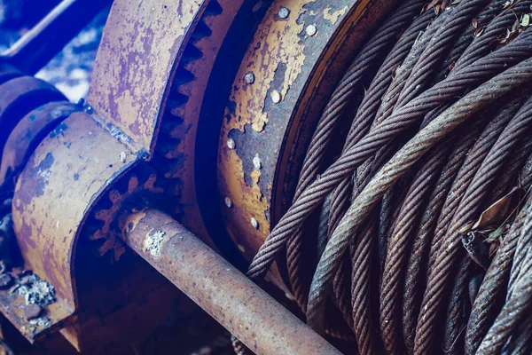 Çelik kablo metal halat.