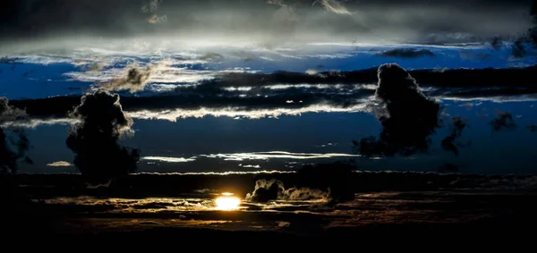 Belo Pôr Sol Paisagem Fundo — Fotografia de Stock