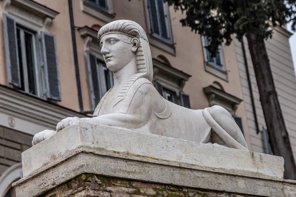 Roma Italia Dicembre 2019 Statua Della Sfinge Piazza Del Popolo — Foto Stock