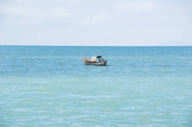 Sabah, Tayland denizde teknede Balık tutma