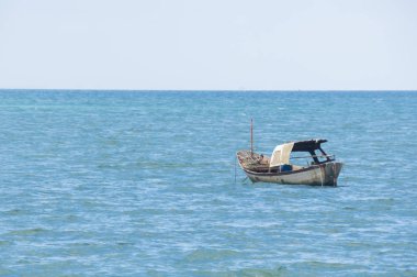 Sabah, Tayland denizde teknede Balık tutma
