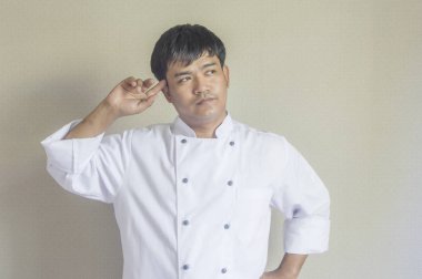 Şef portre, Asya genç şef geçiş silah.