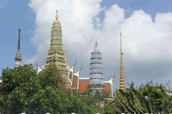 Wat Phrasrirattana Sasadaram the Temple of the Emerald Buddha, W — стоковое фото