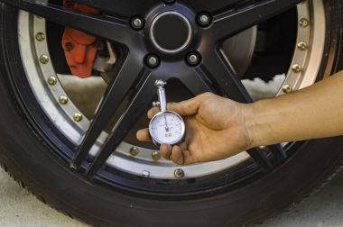 Otomatik mekanik el holding basınç göstergesi.