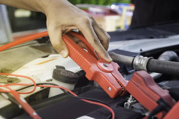 Otomatik mekanik elektrik yalak ju ile şarj bir bataryadan