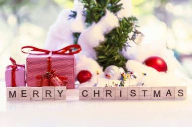 Noel arka plan dekorasyon hediye kutusu ile ve ve minyatür