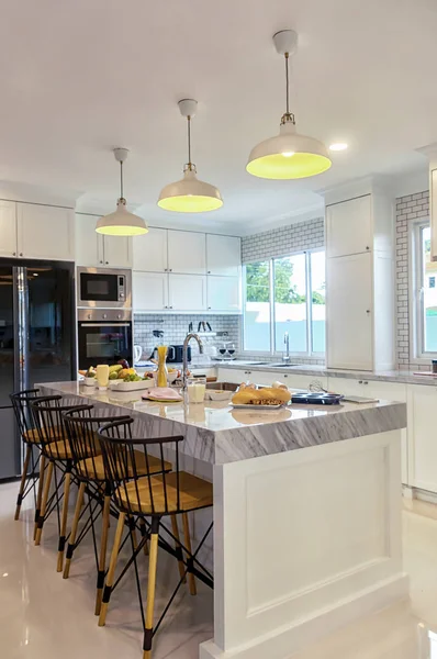 İç tasarım, modern mutfak