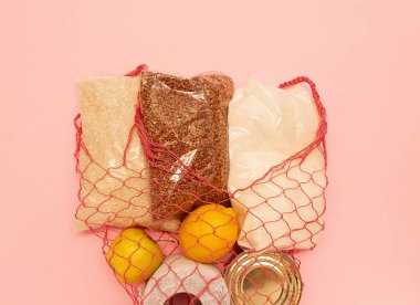 Doğal ağ, yiyecek, bağış, karantina, koronavirüs, yiyecek teslimatı, üst görünüm, metin için yer