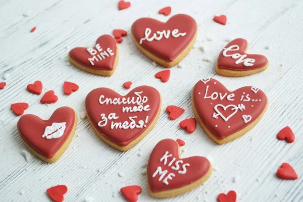 Pequeños corazones rojos para el día de San Valentín —  Fotos de Stock