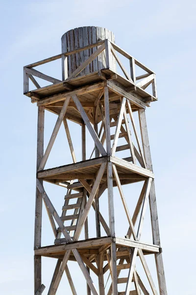 Houten Uitkijktoren Oude Houten Structuur Voor Herziening Waarschuwing Gevaren Van — Stockfoto